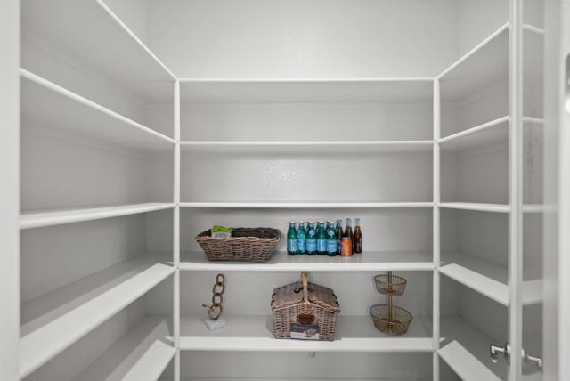 6573 Purple Crab Drive, Newark CA: https://media.crmls.org/mediaz/a0dfdb22-56c0-4a19-8843-7fd9cbc414b2.jpg