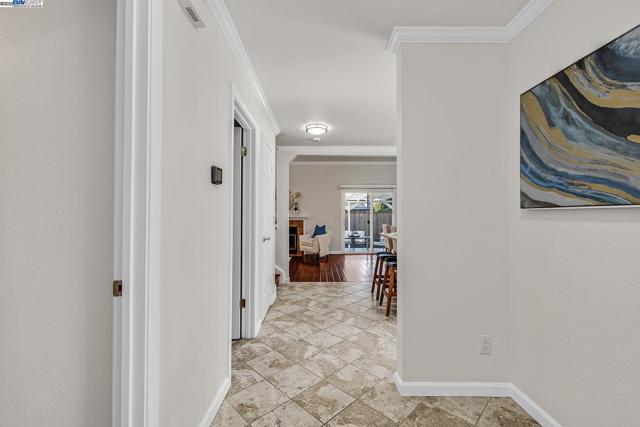 5487 Treeflower Dr, Livermore CA: https://media.crmls.org/mediaz/a0e23466-e42b-4ee6-a4c0-35547c1d882c.jpg