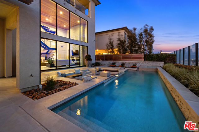 20378 W Marlow Lane, Porter Ranch CA: https://media.crmls.org/mediaz/a0e3486a-a169-47b1-b338-4c25e79bd7e1.jpg