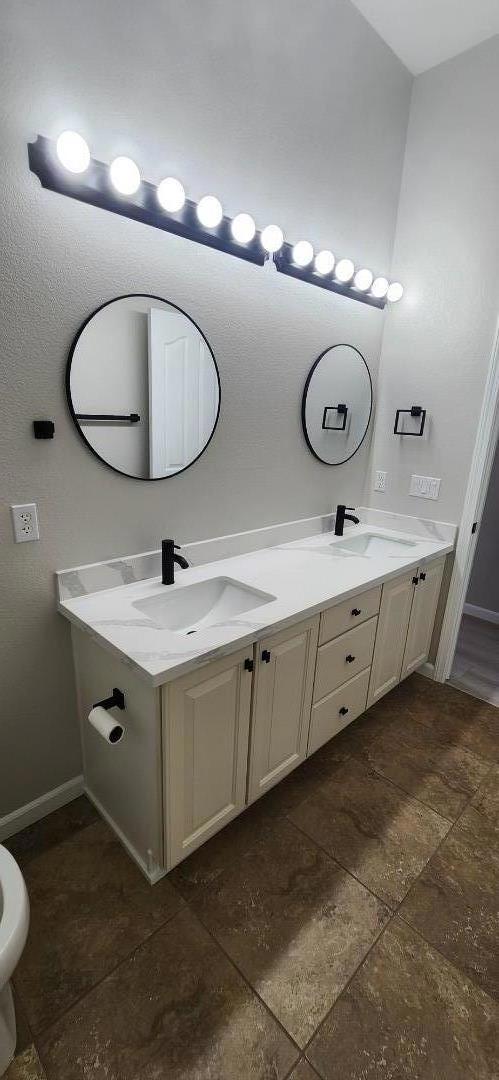 9657 Richlyn Way, Elk Grove CA: https://media.crmls.org/mediaz/a0e3a129-0f27-4a3c-8329-8303a87d0b05.jpg