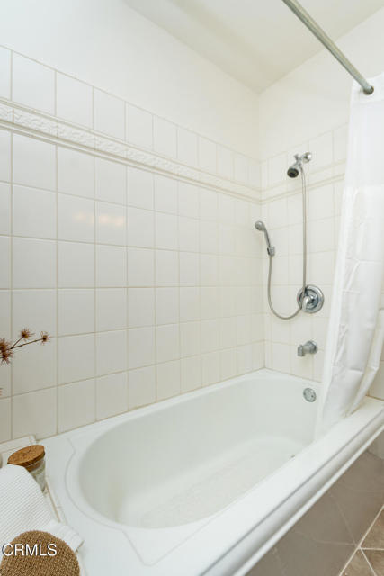 Detail Gallery Image 42 of 74 For 3550 Santa Carlotta St, Glendale,  CA 91214 - 5 Beds | 4 Baths