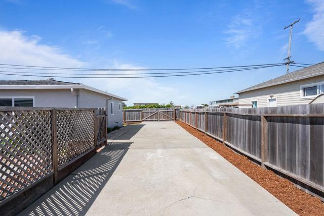 160 Napa Street, Watsonville CA: https://media.crmls.org/mediaz/a0e42187-4bc7-4f53-8e77-df2e3b091d12.jpg