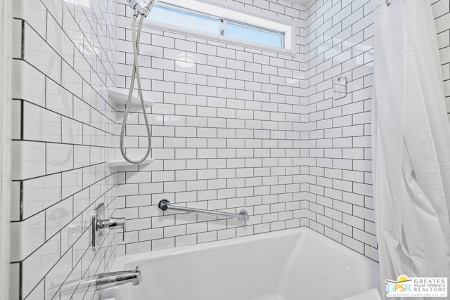 379 Avenida Andorra, Cathedral City CA: https://media.crmls.org/mediaz/a0e43f56-0517-4f38-af1e-fe100036c218.jpg