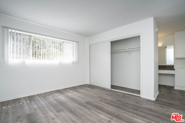 12756 Venice Boulevard, Los Angeles CA: https://media.crmls.org/mediaz/a0e48794-e20d-404f-8bf4-88010cceb80e.jpg