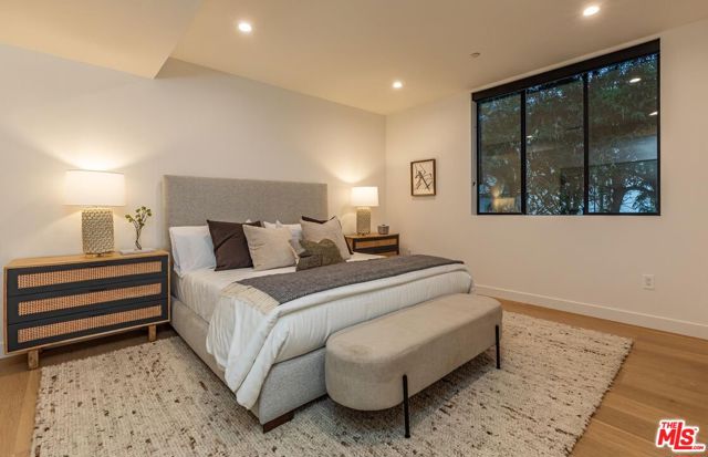 Drew Fenton | 552 Stassi Lane Santa Monica CA | MLS: 7333747