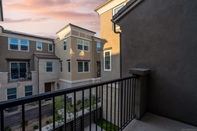 1221 Sunrise View, San Marcos CA: https://media.crmls.org/mediaz/a0e4bbb3-8499-4021-8441-269743b9869d.jpg