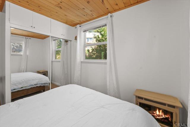 Detail Gallery Image 20 of 26 For 31111 All View Dr, Running Springs,  CA 92382 - 3 Beds | 1/1 Baths