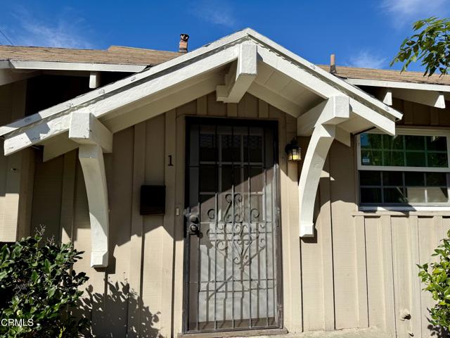 Detail Gallery Image 3 of 18 For 12811 Oxnard St, Los Angeles,  CA 91606 - – Beds | – Baths