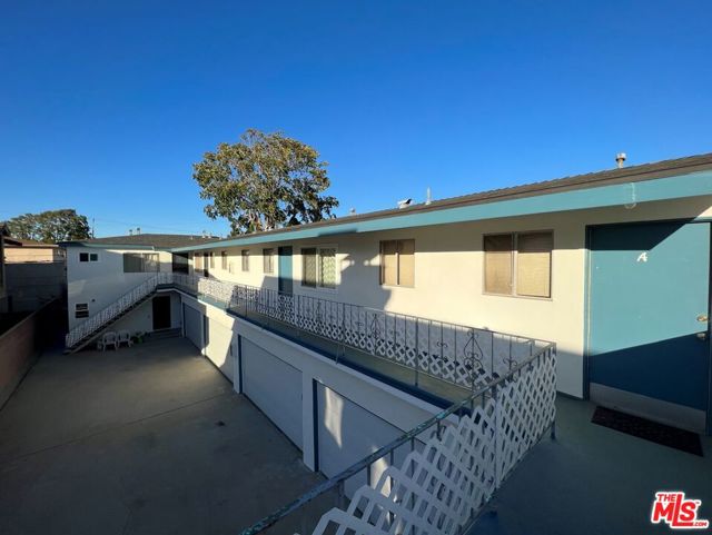 2605 Gates Avenue, Redondo Beach, California 90278, ,Residential Income,Sold,Gates,21102249