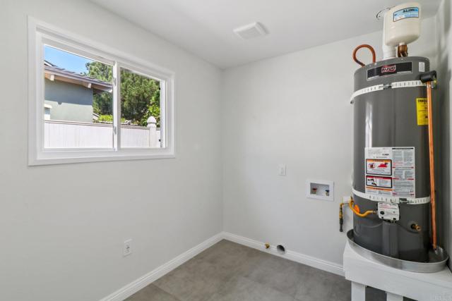Detail Gallery Image 12 of 20 For 13565 Pequot Dr, Poway,  CA 92064 - 3 Beds | 2 Baths