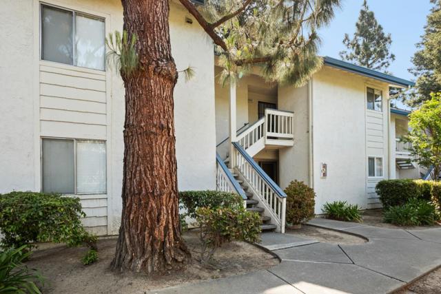 1050 Summermist Court, San Jose CA: https://media.crmls.org/mediaz/a0e969c4-99f1-476c-9667-9b9829a6fa23.jpg