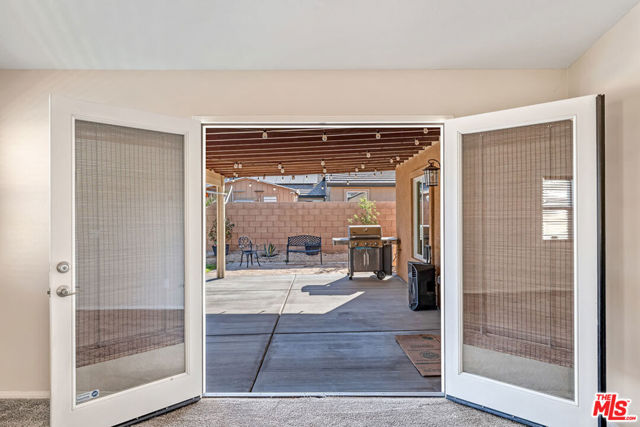 17794 Cabazon Road, Apple Valley CA: https://media.crmls.org/mediaz/a0e99ad1-7c78-4a9a-930c-796db1b233f8.jpg