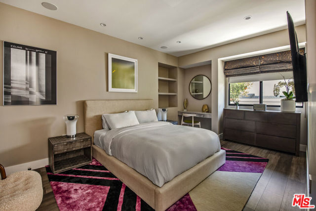 8145 Willow Glen Road, Los Angeles CA: https://media.crmls.org/mediaz/a0e9d012-93db-4da6-8a68-93e1f23074ec.jpg