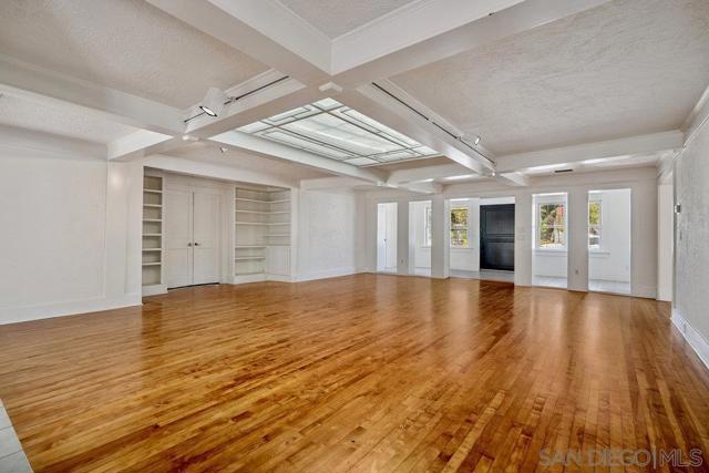 1312 3Rd St, Coronado CA: https://media.crmls.org/mediaz/a0ea3d93-a804-4c30-8020-699f459c3b09.jpg