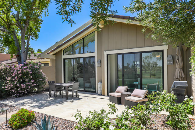 164 Deer Spring Way, Palm Desert, CA 92211