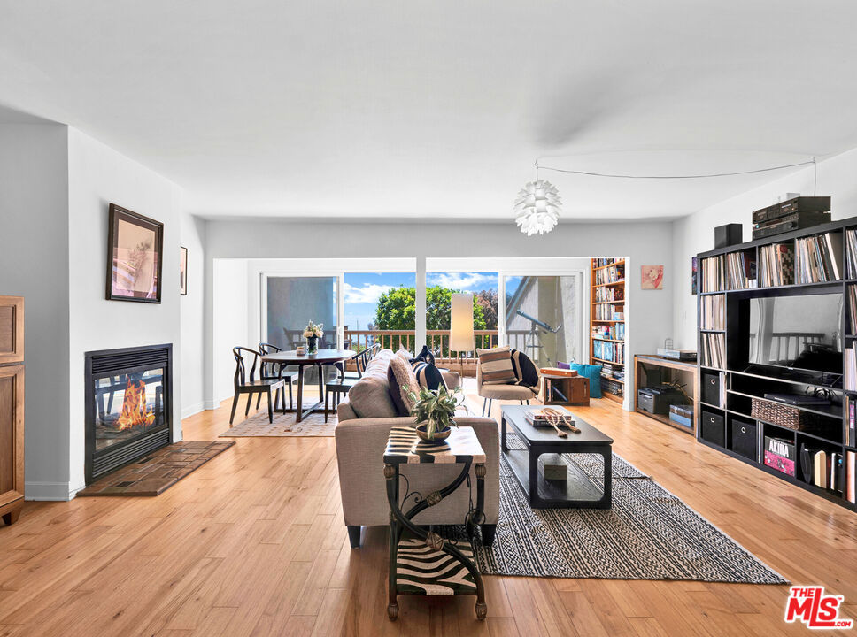 MLS #25537325 img 14