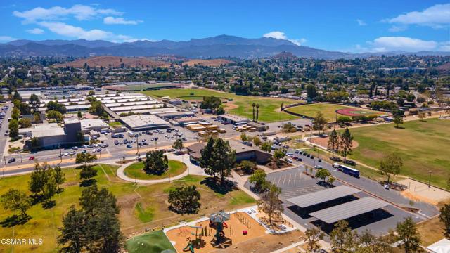 1499 Calle Morera, Thousand Oaks CA: https://media.crmls.org/mediaz/a0ec4876-12a2-4403-a438-fe1db38c8388.jpg