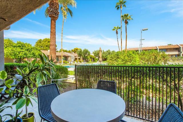 355 N Avenida Caballeros, Palm Springs CA: https://media.crmls.org/mediaz/a0ec79ed-1c93-43ef-a5d8-30c2f7898fda.jpg