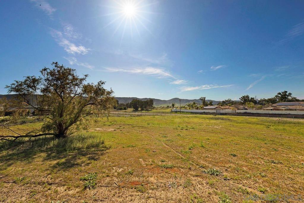 MLS #250018551SD img 30