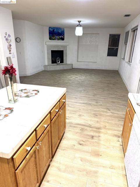 Image 43 of 52 For 6237 Ravenna Way