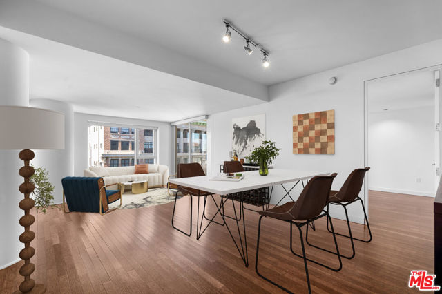 6250 HOLLYWOOD Boulevard, Los Angeles CA: https://media.crmls.org/mediaz/a0edfbaf-bd5a-4118-a18d-6d0f53081ba0.jpg