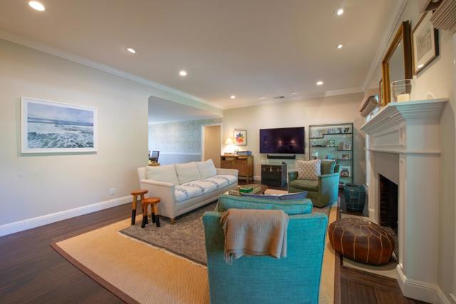 1360 Elder Avenue, Menlo Park CA: https://media.crmls.org/mediaz/a0efa76a-4c0f-47e3-ad9f-8d4cc24eec43.jpg