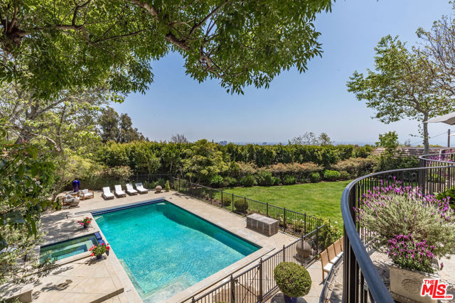 1756 Correa Way, Los Angeles CA: https://media.crmls.org/mediaz/a0f0344d-4c77-40fb-82a3-94cf06809958.jpg