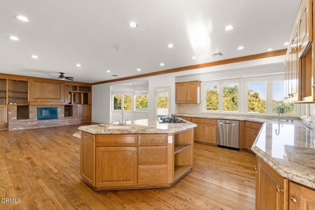 Detail Gallery Image 6 of 36 For 13922 Foothill Rd, Santa Paula,  CA 93060 - 3 Beds | 4/1 Baths