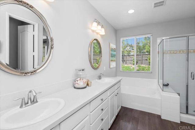1080 Vega Way, San Marcos CA: https://media.crmls.org/mediaz/a0f09b38-d557-4e91-b15a-d9efbea5dedf.jpg