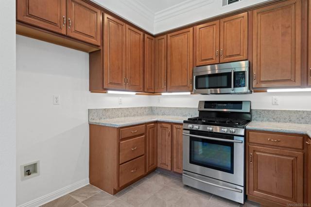 40998 Promenade Chardonnay Hls, Temecula CA: https://media.crmls.org/mediaz/a0f0f99b-8509-40be-9024-f8e356115730.jpg