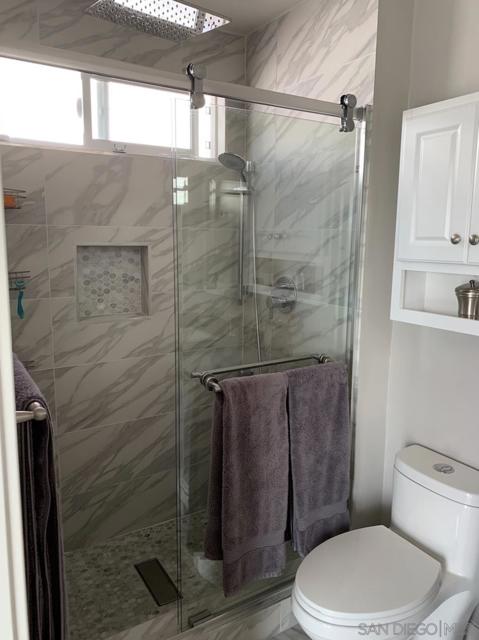 6690 Amberly Street, San Diego CA: https://media.crmls.org/mediaz/a0f12fa9-1a20-4ed1-b0e7-546286ecf415.jpg