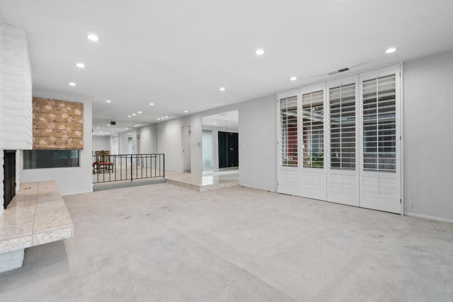 16445 Garvin Drive, Encino CA: https://media.crmls.org/mediaz/a0f15000-1d3a-497f-9b9d-5d169b4f7758.jpg