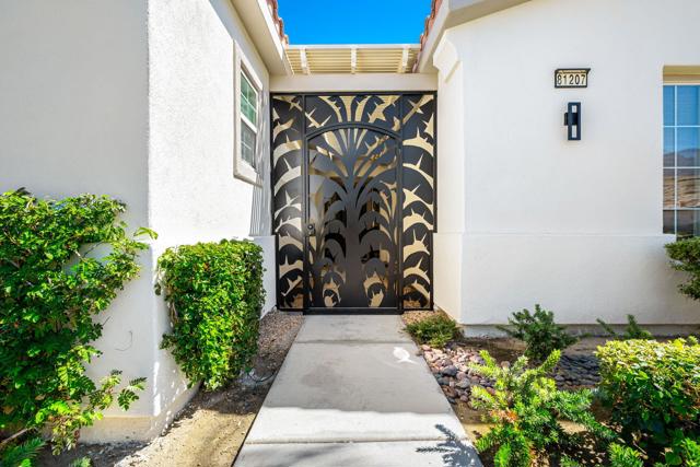 81207 Santa Rosa Court, La Quinta CA: https://media.crmls.org/mediaz/a0f16246-710d-487c-9b02-a68a8e098a47.jpg