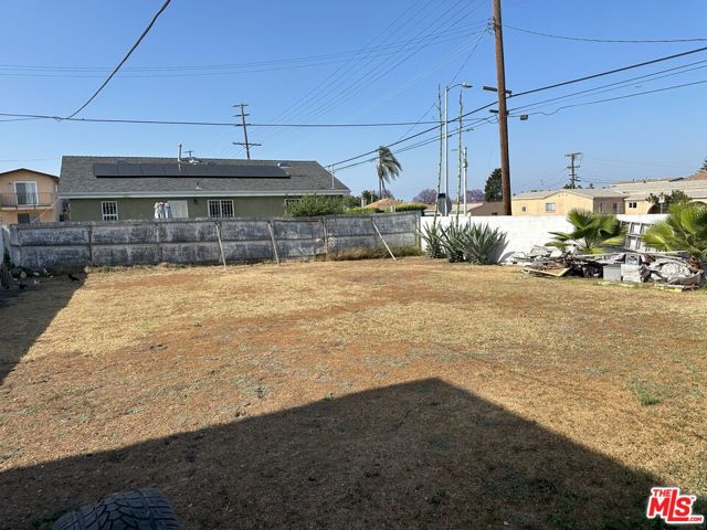 701 W 112th Street, Los Angeles CA: https://media.crmls.org/mediaz/a0f1cae8-aaae-470e-8558-6f31b83242cc.jpg