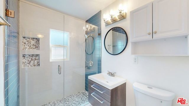 11284 Montana Avenue, Los Angeles CA: https://media.crmls.org/mediaz/a0f1d81b-6632-404a-a46d-bf45792a5660.jpg