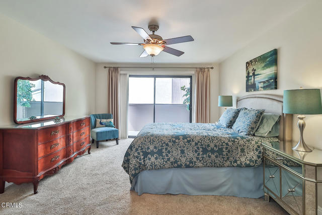 1993 Wheelwright Lane, Newbury Park CA: https://media.crmls.org/mediaz/a0f2828f-ccb3-4284-a45b-f794581b85be.jpg