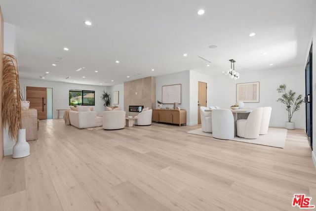 3 Bed Home for Sale in Encino, California
