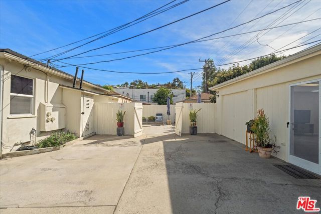 3949 Tilden Avenue, Culver City, California 90232, ,Multi-Family,For Sale,Tilden,24458507