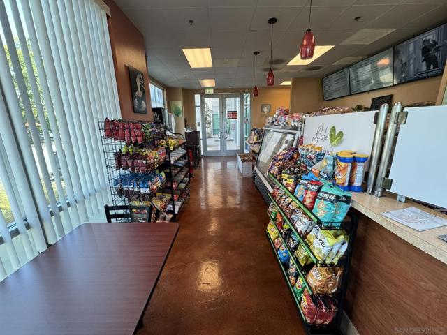 9350 Waxie Way #150, San Diego CA: https://media.crmls.org/mediaz/a0f6e47d-4b57-4d5a-91d6-62a146d64f6d.jpg