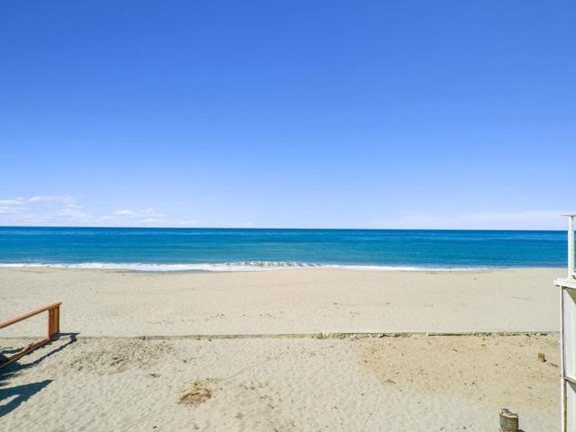 535 Beach Drive, Aptos CA: https://media.crmls.org/mediaz/a0f6fe7f-2774-4aa7-a7dc-ea0eac8cd767.jpg