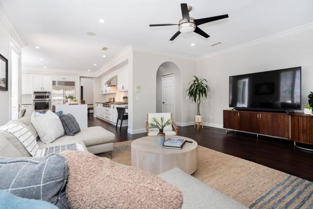 7866 Calle Oliva, Carlsbad CA: https://media.crmls.org/mediaz/a0f73ae9-1b04-4e67-8ad9-4eb31b2ba966.jpg