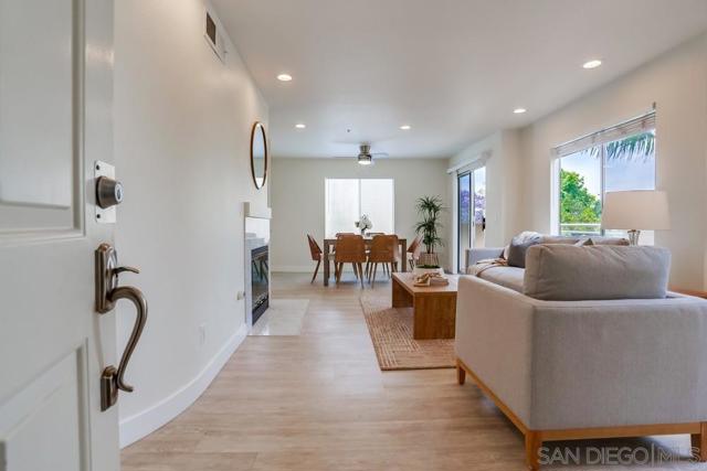 1703 La Playa Ave, San Diego CA: https://media.crmls.org/mediaz/a0f811d3-de2f-4d42-b723-88e7f12814fe.jpg