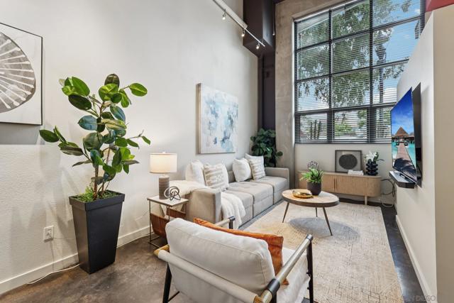 777 6Th Ave, San Diego CA: https://media.crmls.org/mediaz/a0f81809-dcaf-4c49-b27a-1efb39412ae7.jpg