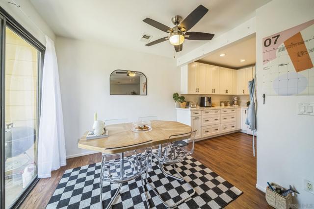 970 Marlin Dr, Vista CA: https://media.crmls.org/mediaz/a0f87f02-a0cf-4357-b0bf-57ea5c568162.jpg