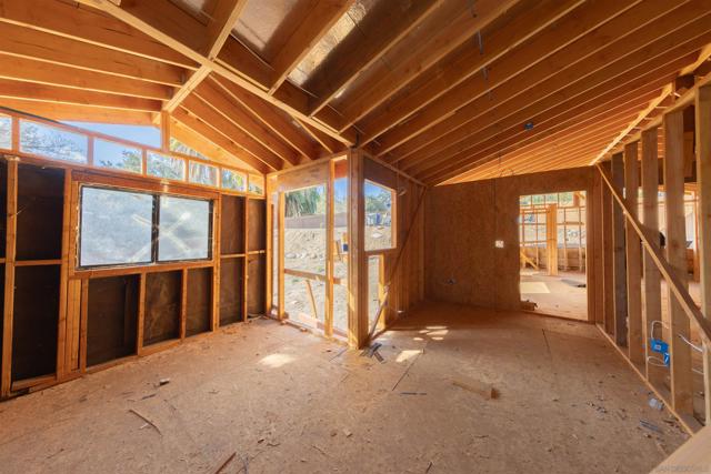 25734 Willow Ln, Escondido CA: https://media.crmls.org/mediaz/a0f8dba5-f11d-4f1a-bba0-283ebab03147.jpg