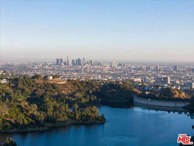 3527 Wonder View Drive, Los Angeles, California 90068, 6 Bedrooms Bedrooms, ,2 BathroomsBathrooms,Single Family Residence,For Sale,Wonder View,24455227