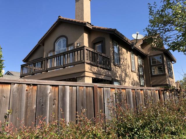17588 River Run Road, Salinas CA: https://media.crmls.org/mediaz/a0f941df-bca5-4a93-917f-02d8464bd596.jpg