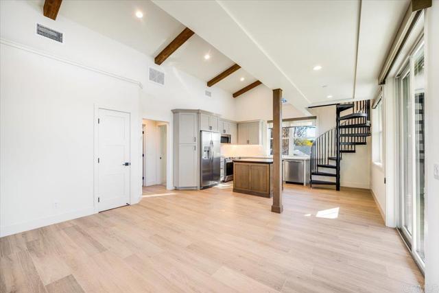 Detail Gallery Image 5 of 26 For 331 D St, Ramona,  CA 92065 - 2 Beds | 2 Baths