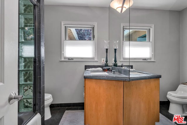 3275 Dos Palos Drive, Los Angeles CA: https://media.crmls.org/mediaz/a0fc13c8-6fbf-4189-9c39-77d0cd8d714d.jpg