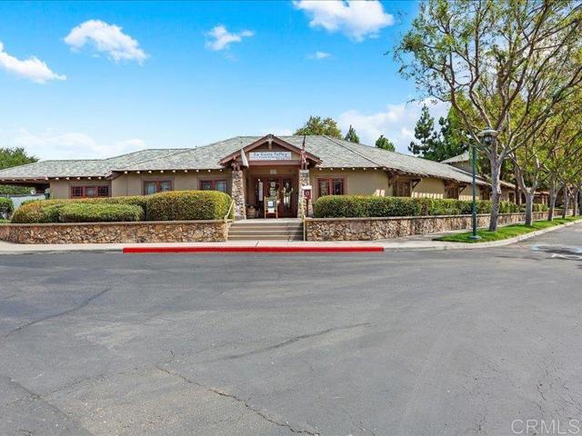 2381 Avenida Helecho, Carlsbad CA: https://media.crmls.org/mediaz/a0fc16a9-5f07-4afc-984d-8e65ff6ad995.jpg